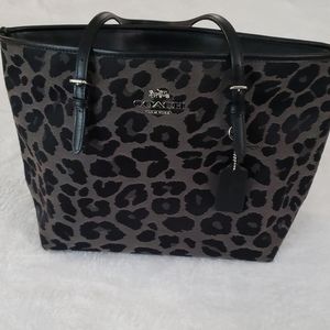 Coach tote purse